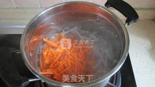 胡萝卜藕饼----诱人食欲的早餐饼的做法步骤：6