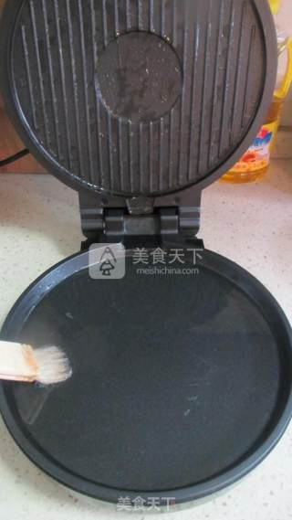胡萝卜藕饼----诱人食欲的早餐饼的做法步骤：9