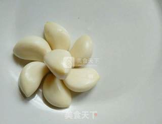蒜香梅花摆盘的做法步骤：2