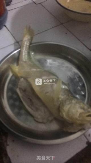 油葱黄鱼的做法步骤：8