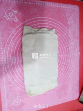 烤肠酥皮卷（附酥皮制作过程）的做法步骤：7