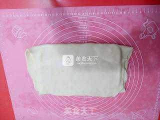 烤肠酥皮卷（附酥皮制作过程）的做法步骤：9