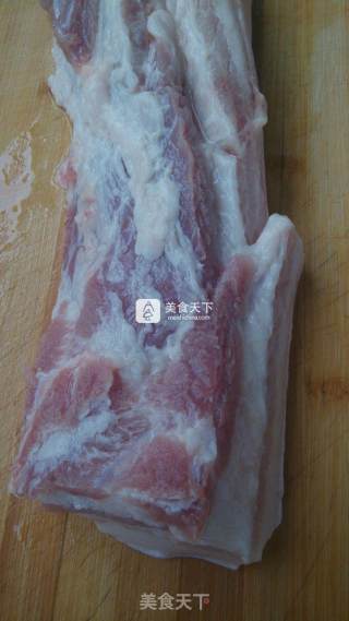 私房五花肉酸菜血肠的做法步骤：1
