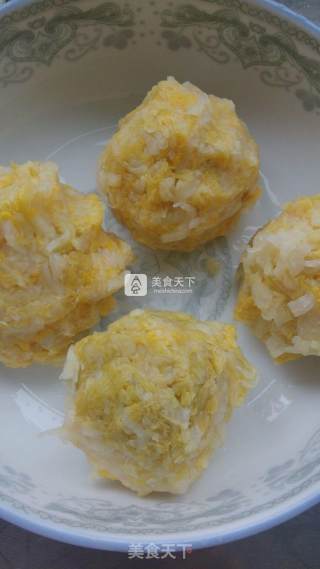 私房五花肉酸菜血肠的做法步骤：4