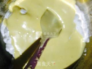 八寸戚风蛋糕的做法步骤：9
