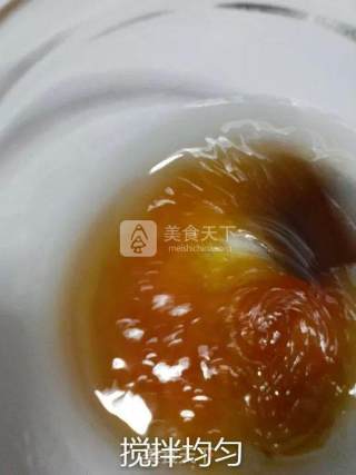 广式豆沙蛋黄月饼的做法步骤：9