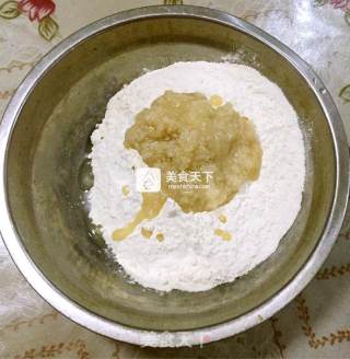 牵牛之恋蛋黄酥的做法步骤：4