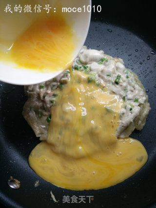 小策海鲜今日菜谱：蚝烙 生蚝肉，牡蛎肉，蚵仔煎的做法步骤：7