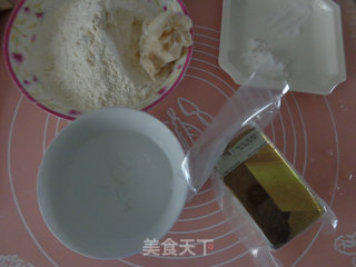 羊角酥的做法步骤：1