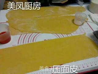 红萝卜汁面条的做法步骤：4