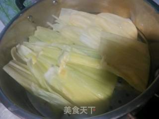 玉米蒸糕的做法步骤：6