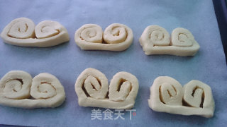 蝴蝶酥的做法步骤：12