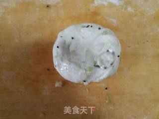葱油饼的做法步骤：7