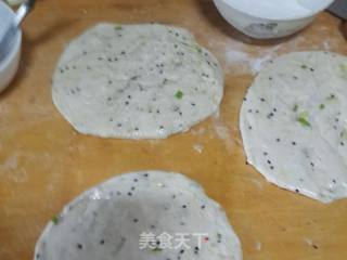 葱油饼的做法步骤：8