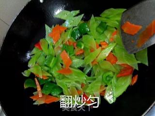 炒莴笋的做法步骤：10