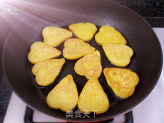 爱心南瓜饼的做法步骤：10