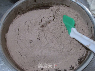 板栗巧克力蛋糕的做法步骤：7