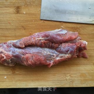 洋葱炒牛肉的做法步骤：2