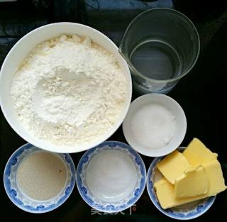 蜂蜜培根拿破仑酥的做法步骤：1