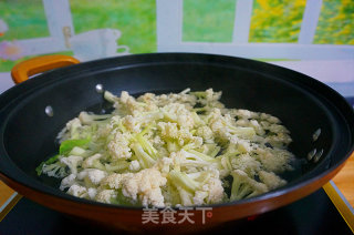 干锅香辣花菜的做法步骤：5