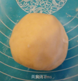 枣泥菊花酥的做法步骤：5