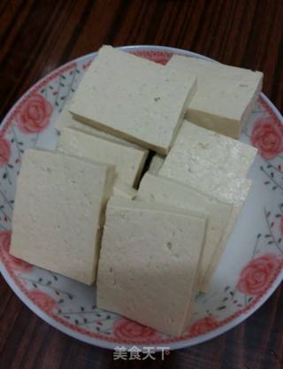 葱烧豆腐的做法步骤：1