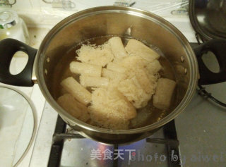 竹荪煲鸡汤的做法步骤：7