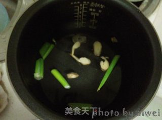 竹荪煲鸡汤的做法步骤：8