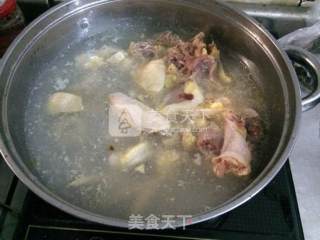 板栗焖鸡---秋季养生食谱的做法步骤：3