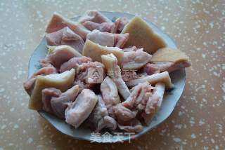红烧野猪肉的做法步骤：1