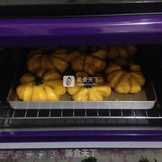 南瓜椰蓉包的做法步骤：11