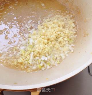 蒜香爆炒虾的做法步骤：6