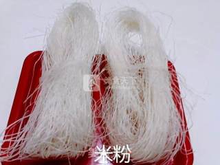 粉丝蒸娃娃菜的做法步骤：1