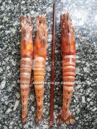 小策海鲜今日菜谱：红烧大虾 竹节虾 九节虾 大明虾的做法步骤：3