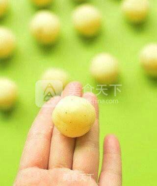 香煎土豆饼的做法步骤：3