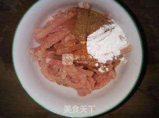 五彩拉皮的做法步骤：3