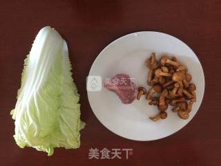 肉炒白菜滑子蘑的做法步骤：1