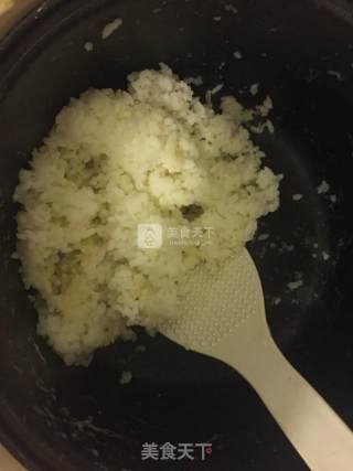多彩蛋炒饭的做法步骤：2
