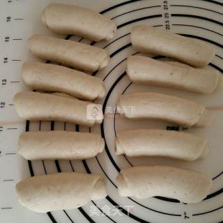 全麦豆沙卷的做法步骤：5