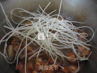猪肉炖粉条的做法步骤：11