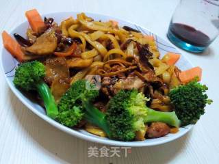虫草鸡丝鱼丸炒面的做法步骤：15