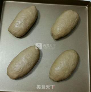 红糖果仁软欧包的做法步骤：14