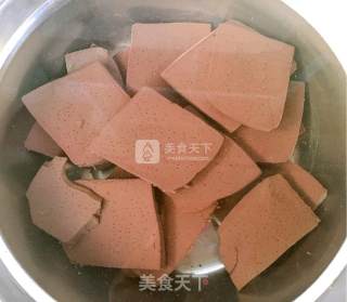 五彩羊血豆腐的做法步骤：4
