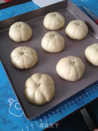 南瓜馅小餐包（南瓜馅自制）的做法步骤：26