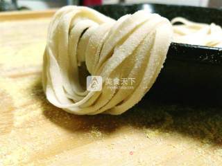 自制手擀面的做法步骤：18