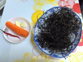 凉拌海带丝的做法步骤：1