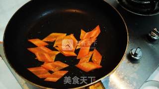杏仁炒玉米的做法步骤：2