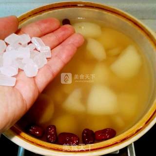 冰糖雪梨红枣炖无花果的做法步骤：4