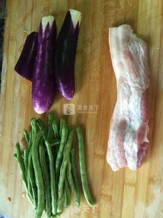 肉丁茄烧豆的做法步骤：1