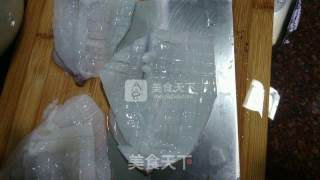 鱿鱼爆炒咸菜的做法步骤：2